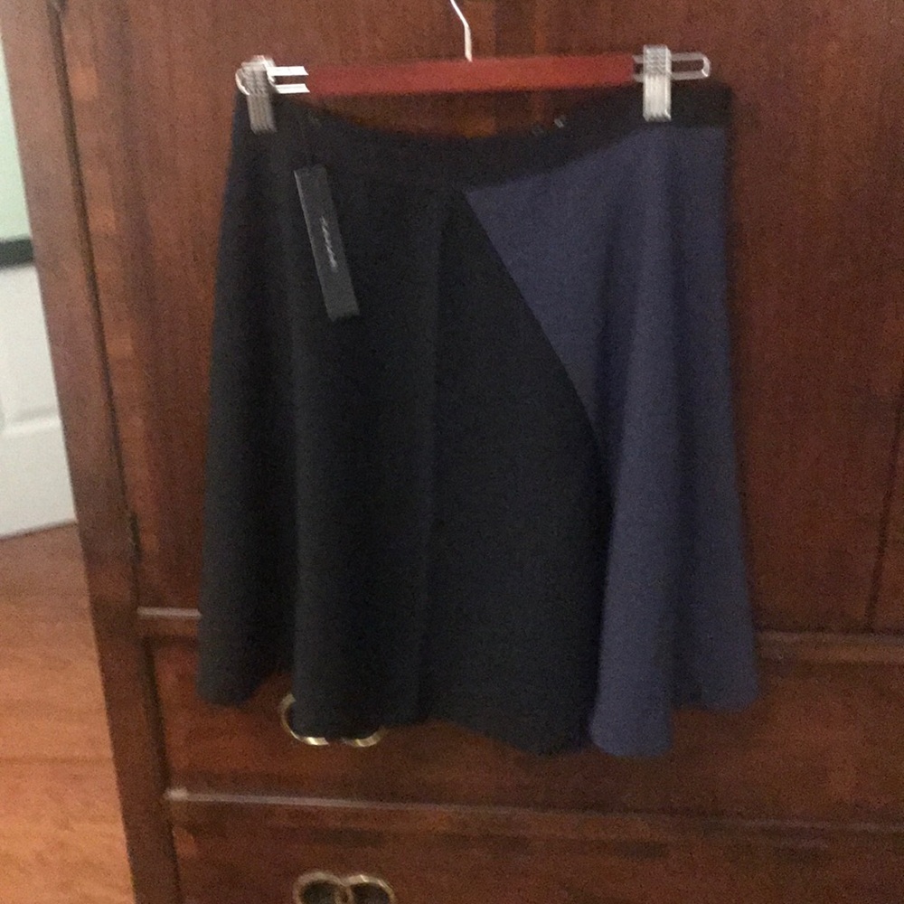 Tahari skirt sz 10